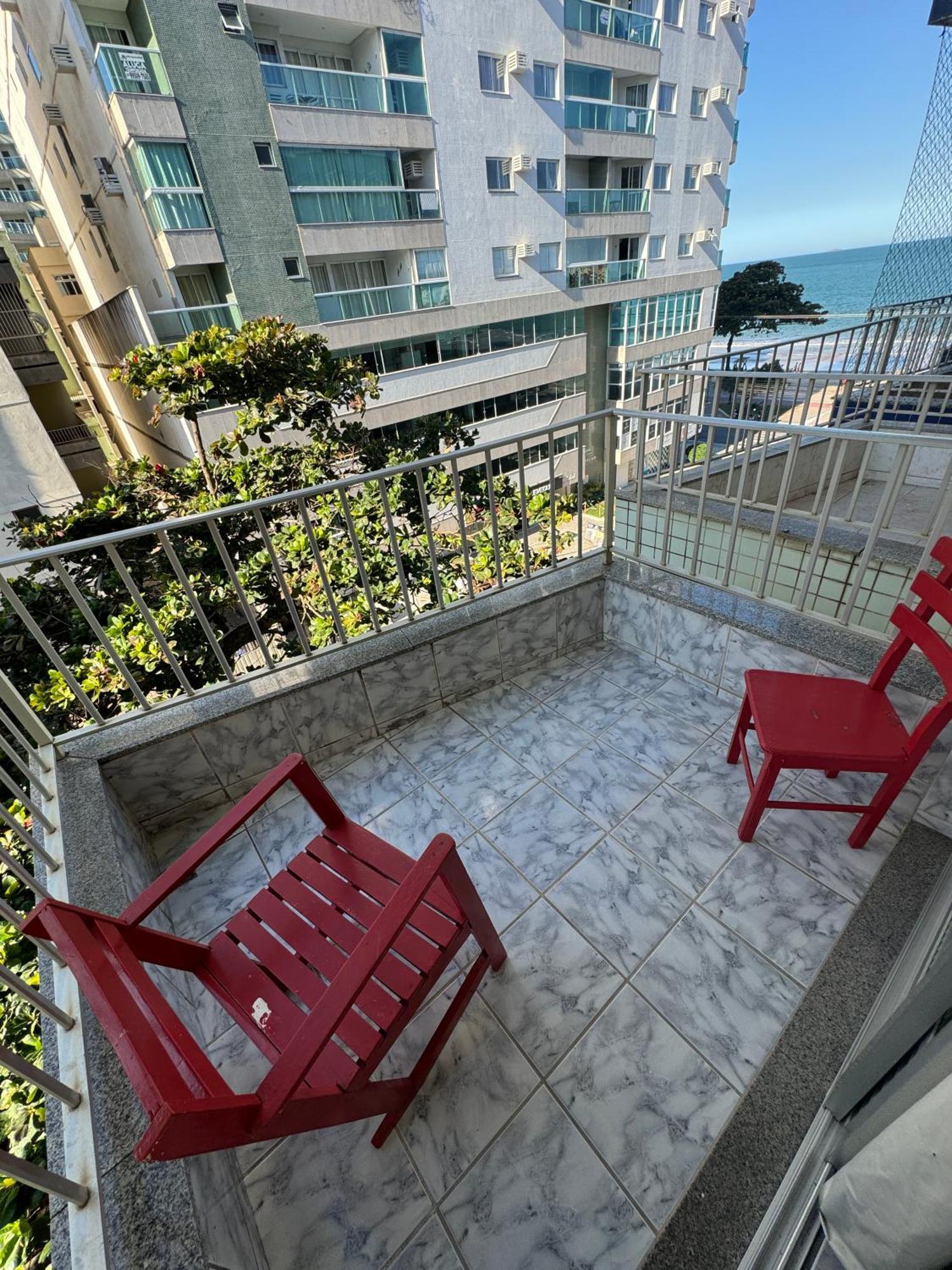 Apartamento Vista Mar 209 - 2 Quartos - Praia Do Morro - Predio Frente Mar - Varanda Com Vista Mar - Elevador - Atravessou A Avenida, Ja Esta Na Praia - Com Garagem - Internet Guarapari Exteriör bild